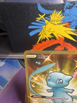 Pokemon Celebrations Mew Gold Holo Card 025/025 Secret Edition - Image 2