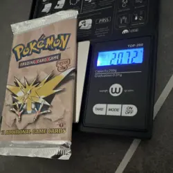 HeavyUU Pokemon Fossil 1st Edition Booster Pack Zapdos Art WOTC Sealed 11 Cards - Image 5