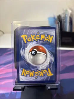 Pokemon TCG: Umbreon Gold Star 17/17 Celebrations 25th Anniversary - Image 2