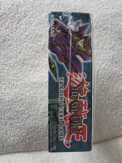 Konami Yu-Gi-Oh! TCG Legend of Blue Eyes White Dragon Booster Box Sealed English - Image 3