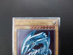 Yugioh - Blue-Eyes White Dragon OP28-EN001 Ultimate Rare - Image 2