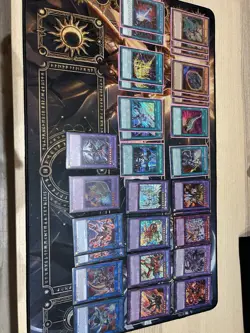 Yu-Gi-Oh High Rarity/Foiled HERO Deck - Image 2