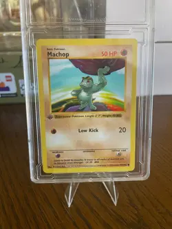 1999 Pokemon Game - Machop 052/102 Base Set (Shadowless) Regular - Image 1