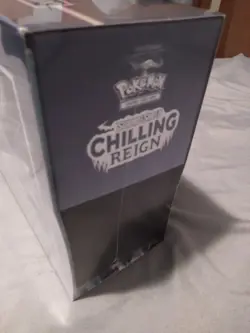 Chilling Reign Pokemon Center ETB - Image 4