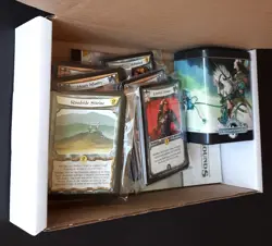 LEGEND OF THE FIVE RINGS: BOX OF STUFF ( CARDS , TIN & RULEBOOK ) - Image 2
