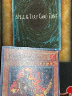 Yugioh Fire Princess LON-034 Super Rare 1st Ed HP - Image 2