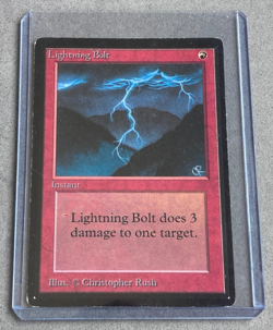 1993 vintage MAGIC THE GATHERING Lightning Bolt beta U CARD mtg - Image 1
