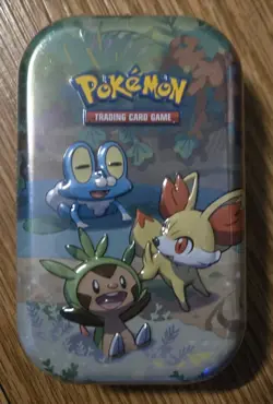 Pokemon TCG Celebrations Mini Tin KALOS 2021 SEALED Froakie Fennekin Chespin 820650809378 - Image 1