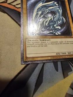 Blue-Eyes White Dragon OP28-EN001 OTS Pack 28 Unlimited Ultimate Rare NM - Image 3