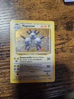 Pokemon [GERMAN] Magneton Base Set 9/102 Unlimited Holo Rare NM Nice! - Image 1