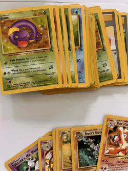 Lot of 350+ Vintage 1999-2000 Pokemon Cards WOTC Base/Jungle/Fossil – No Energy” - Image 4