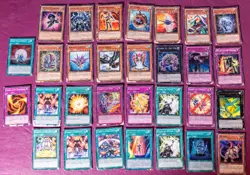 Lot de 58 cartes Yu-Gi-Oh! - Francais - Usage intensif - Quelques rares - Image 3