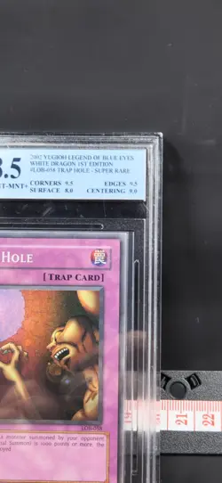 Yu-Gi-Oh Trap Hole LOB-058 1st Edition Super Rare MNT 8.5 NM-MT+ - Image 2