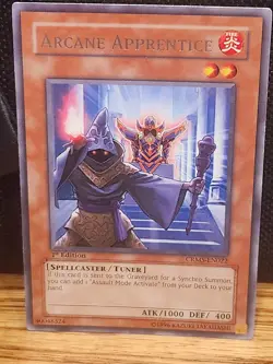 Arcane Apprentice CRMS-EN022 Crimson Crisis-Rare 1st edition - Image 1