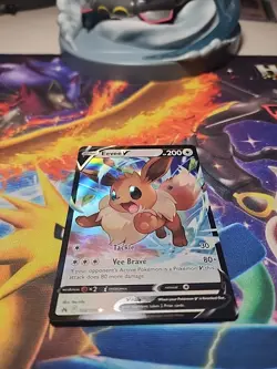 Eevee V Pokemon Crown Zenith 108/159 Ultra Rare NM - Image 2