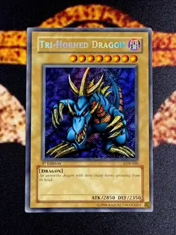 YUGIOH • TRI HORNED DRAGON • SECRET RARE • LOB-000 • 1st EDITION • GLOSSY • NM - Image 1