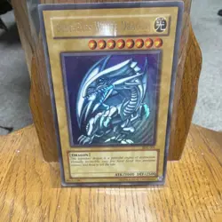 Konami Blue-Eyes White Dragon SDK-001 Ultra Rare Holo Unlimited English - Image 1
