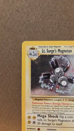 Lt. Surge's Magneton Gym Heroes 8/132 Rare Holo DMG - ungraded Pokemon Card - Image 3