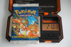 21.08g Pokemon Base Set Booster Pack Unlimited Charizard WOTC TCG Vintage Sealed - Image 1