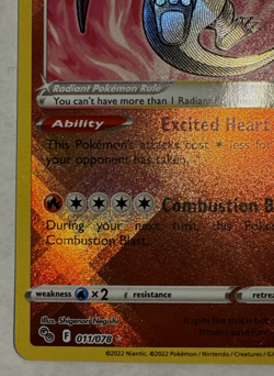Radiant Charizard Pokemon GO #011/078 Holo Near Mint - Image 5