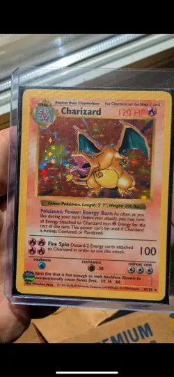 Pokemon TCG Shadowless Charizard Holo-Rare Card 04/102 Base Set - Image 1