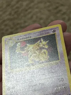 Pokemon Kadabra 32/102 1st Edition (Shadowless) *Near Mint* - Image 2