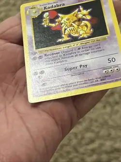 Pokemon Kadabra 32/102 1st Edition (Shadowless) *Near Mint* - Image 3