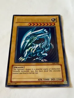 Blue Eyes White Dragon SDK-001 Ultra Playset Lightly Played - Image 1