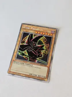 Yugioh Dark Magician RA04-EN106 Platinum Secret Rare 1st Edition NM - Image 2