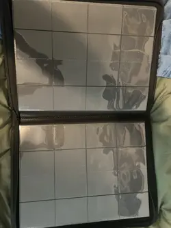 16 Pocket Premium Binder/PU Leather/Trading Cards Holds 1024 Cards - Image 1