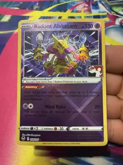 2023 POKEMON PLAY! POKEMON PRIZE PACK: SERIES 3 #059 RADIANT ALAKAZAM - Image 1