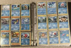 Pokemon Binder with huge lot of Pokemon Cards , 200+ Cards - Image 4