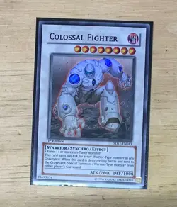 Colossal Fighter - 5DS1-EN043 - LP  super Rare  - Yugioh 1st Edition - Image 1