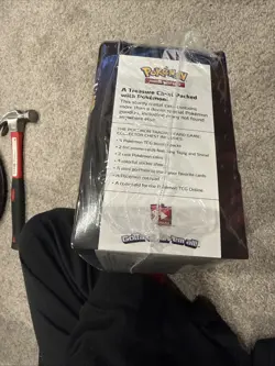 Pokemon TCG Spring 2021 Collector Chest Battle Styles Lunchbox Factory Sealed - Image 5