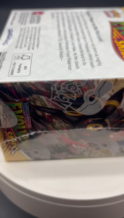 Pokemon TCG SWSH Evolving Skies Booster Box Sealed w/ Acrylic Case - Image 2