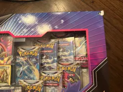 Pokemon Legendary Warriors Premium Collection Box Sealed READ DAMAGE - Image 2