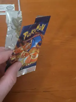 Charizard EMPTY Base Set Pokemon Booster Pack + Jungle & Topps - Image 2