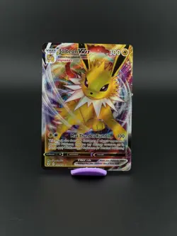 Pokemon Jolteon VMAX 051/203 Evolving Skies NM - Image 1