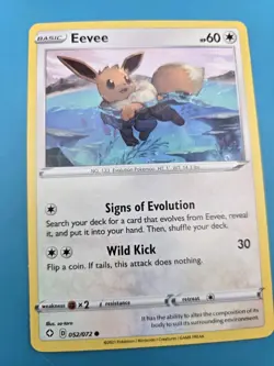 Pokemon TCG Eevee Shining Fates 052/072 Regular Common NM - Image 1