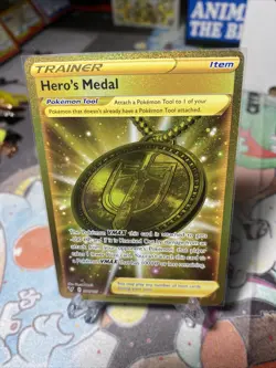 Pokemon Hero's Medal 201/185 Vivid Voltage Gold Secret Rare NM - Image 1