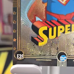 Superman (Pikachu) #E39 - Gold Holo - Heros & Villains Flash Edition Pokemon🤩🚨 - Image 2