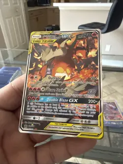 Reshiram & Charizard GX SM201 Pokemon Sun & Moon Promo Ultra Rare Card NM - Image 1