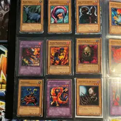Yugioh Legend Of The Blue Eyes White Dragon (LOB) set 2002 + 5 vintage packs - Image 2