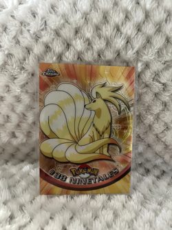 2000 Topps Chrome Pokemon Nineties #38, TV Animated - Image 1