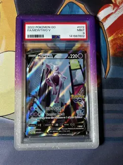 2022 Pokemon SWSH Pokemon GO Mewtwo V #072/078 PSA 9 Guard included - Image 1