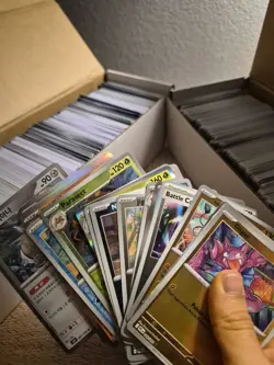 Pokemon 1000+ plus Cards Lot Boxes chinese and american holos and commons - Image 3