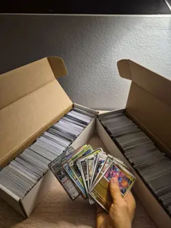 Pokemon 1000+ plus Cards Lot Boxes chinese and american holos and commons - Image 4