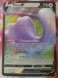 Pokemon TCG Ditto V Shining Fates 050/072 Holo Ultra Rare - Image 1