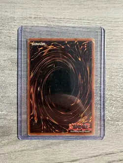 Yugioh Dark Magician BPT-001 Limited Edition Secret Rare HP/DMG - Image 2