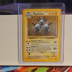 Pokemon Magneton 009/102 Base Set Holo Rare 1999 Wizards 60 HP - Image 1